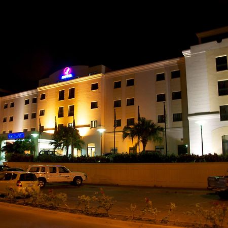 Hotel Vip Grand Maputo Bagian luar foto