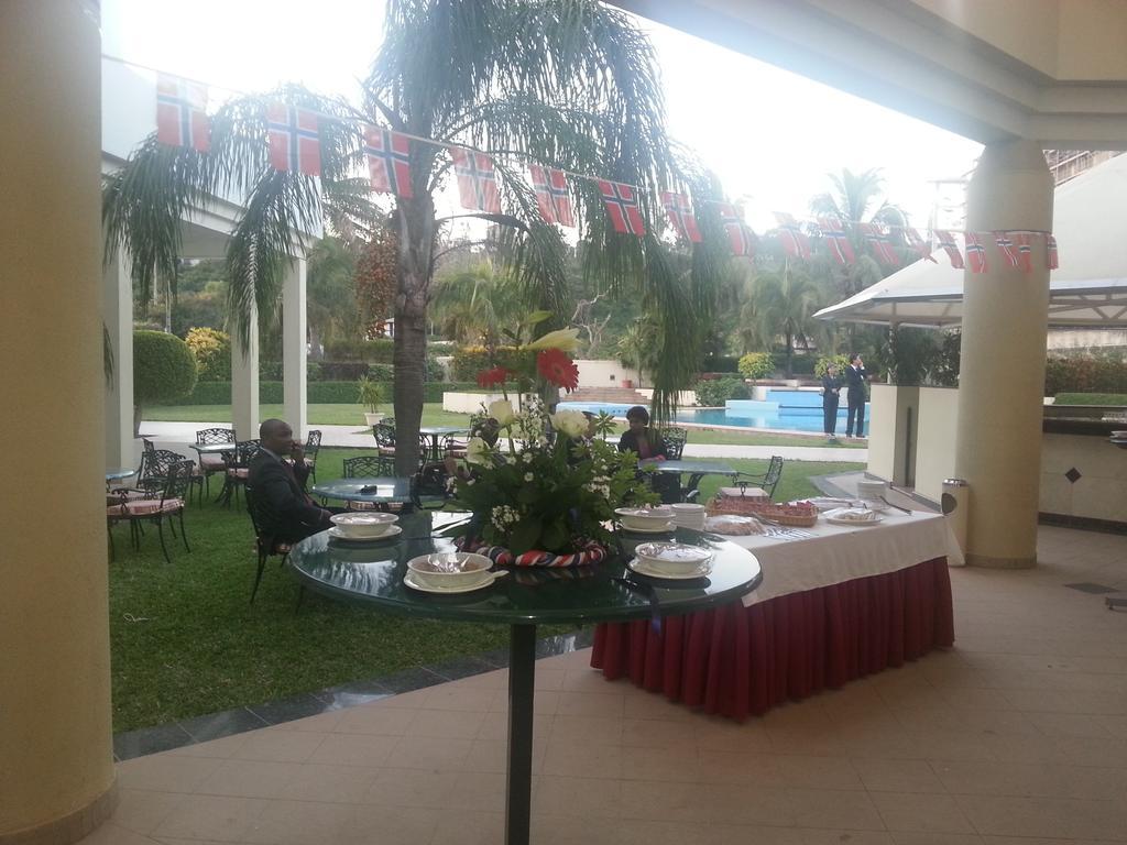 Hotel Vip Grand Maputo Bagian luar foto