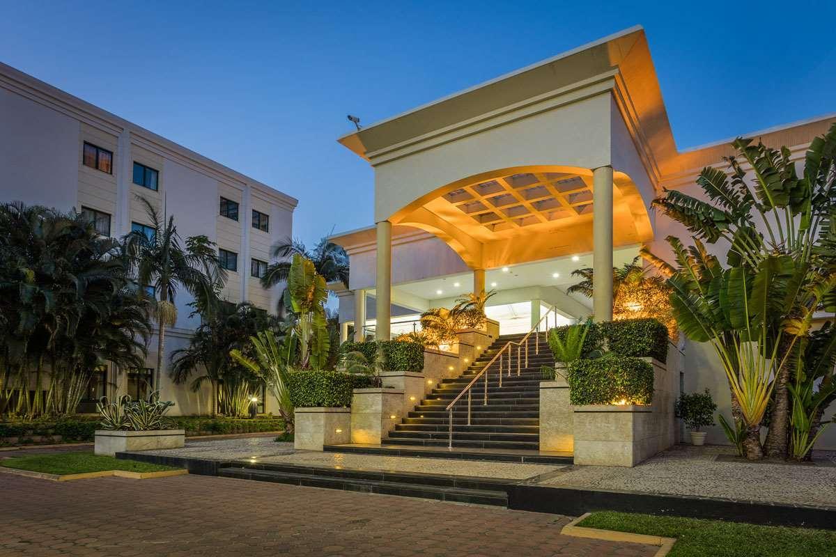Hotel Vip Grand Maputo Bagian luar foto
